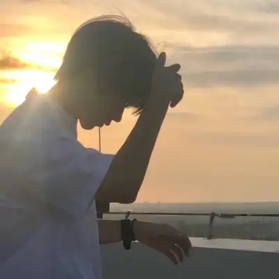 黄芊